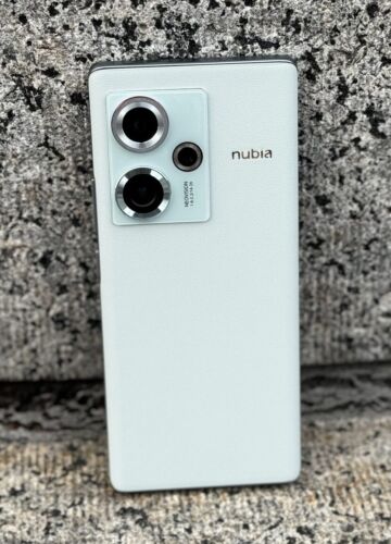 ZTE Nubia Z50 NX711J, 8 Gen2, 12+512 GB, 6.67" OLED 144 Hz, 5000 mAh, Android 15 - Imagen 3 de 3