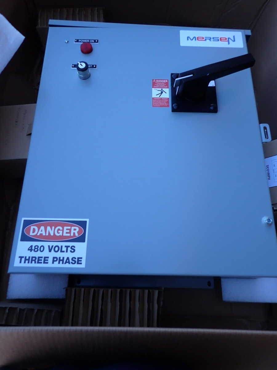 ELECTROCUTICA REVERSUS 【サイン付き】 ELECTROCUTICA REVERSUS 【サイン付き】 Amazon.co.jp: REVERSUS【旧版