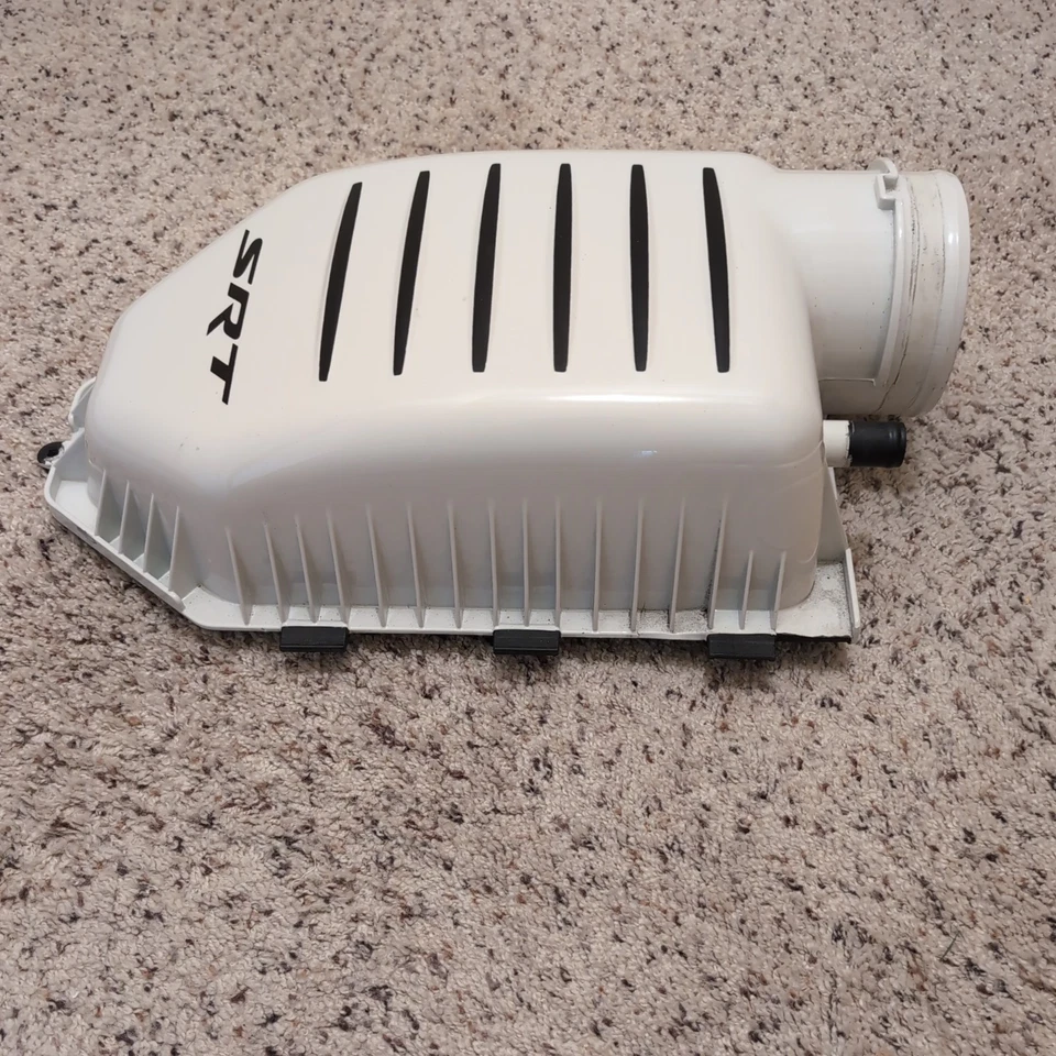 Dodge Challenger / Charger SRT 392 / Paquete Scat Tapa de caja de admisión de aire pintada Foto 4 de 4