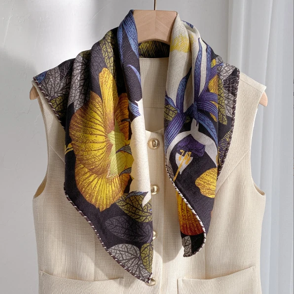 70% Cashmere 30% Silk Scarf Bandana 26'' Neckerchief Shawl Leaf Print Wrap