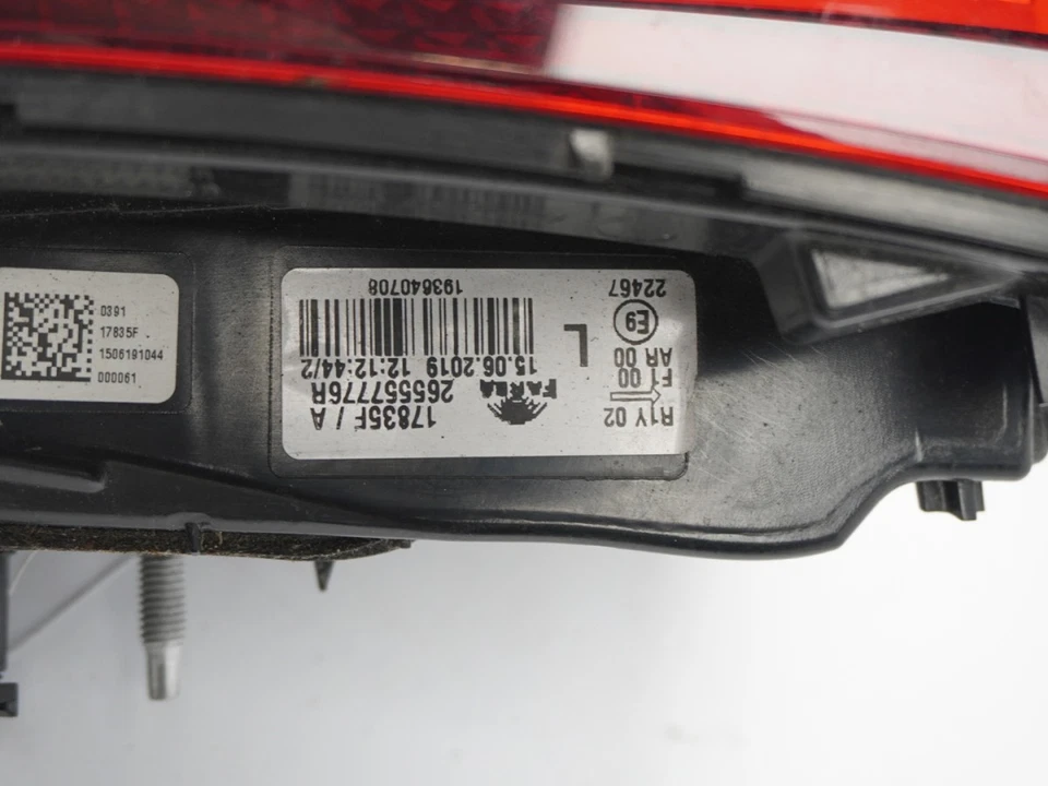 Rücklicht Innen Links Angebot RENAULT Clio V Phase 1 - 1.3i Tce 130ch - Bild 4 von 4