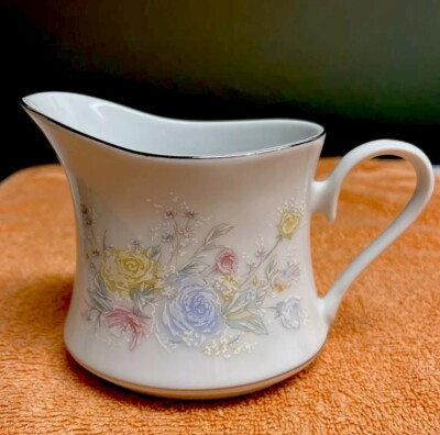 White Jade Fine China Porcelain Floral Creamer  10 oz