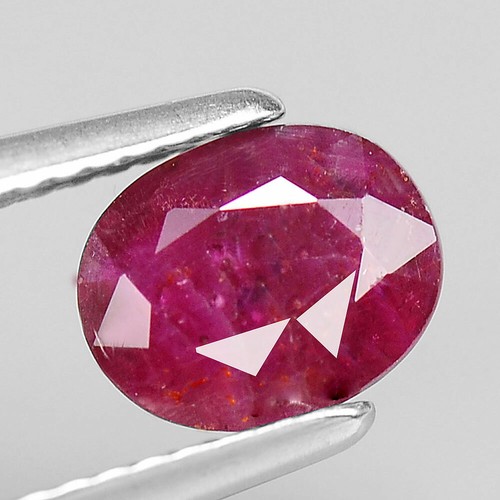 Oval 1.90 Ct.Red Pink Ruby Natural Gemstone Africa Unheated 8x6x4 mm. - Picture 3 of 4