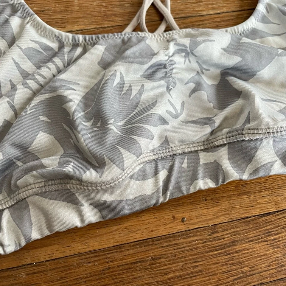Aerie tropical floral Sports Bra - Image 4 of 4
