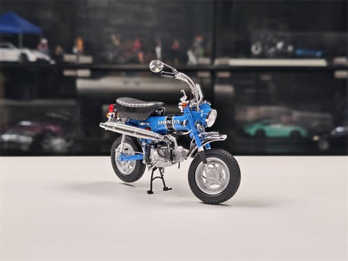 1/10 Scale Ebbro Honda Dax Honda St50 1969 Diecast Motorcycle Car Model - Picture 10 of 22