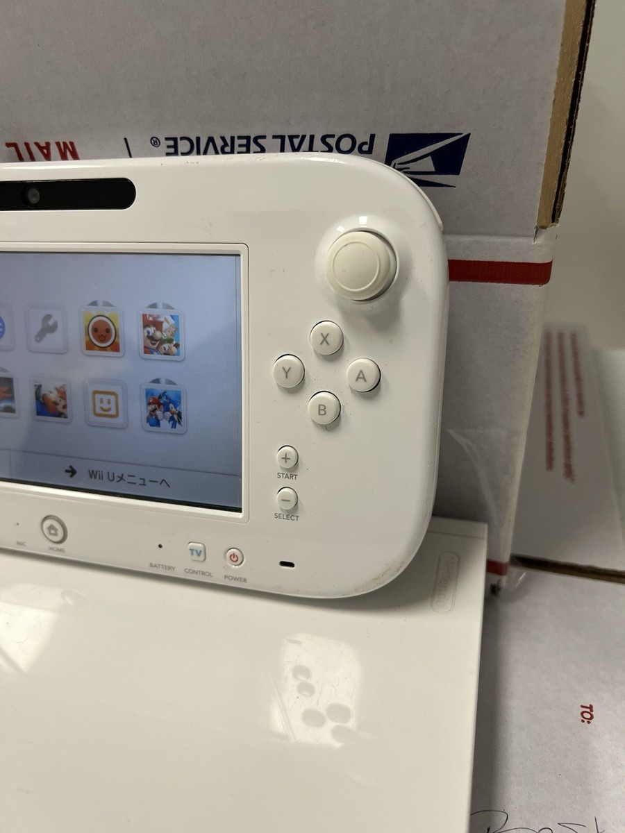 Nintendo Wii U Basic Set 32GB White Handheld Console Japan Free