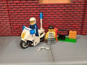 LEGO CITY: Crook Pursuit (60041)