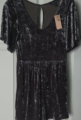 American Eagle Outfitters Velvet Dress Hunter Green V-Neck Short Sleeve Solid XS