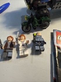LEGO Jurassic World: Raptor Rampage (75917). Missing Some Pieces