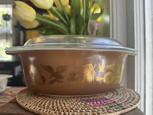 Vintage Pyrex Brown Gold Early American 1.5 Qt Casserole Baking Dish With Lid
