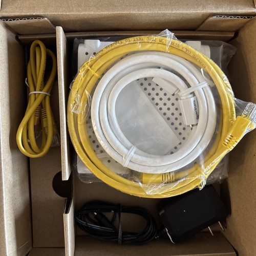 ARRIS SURFboard SB6183 DOCSIS 3.0 Cable Modem - White - Picture 5 of 5