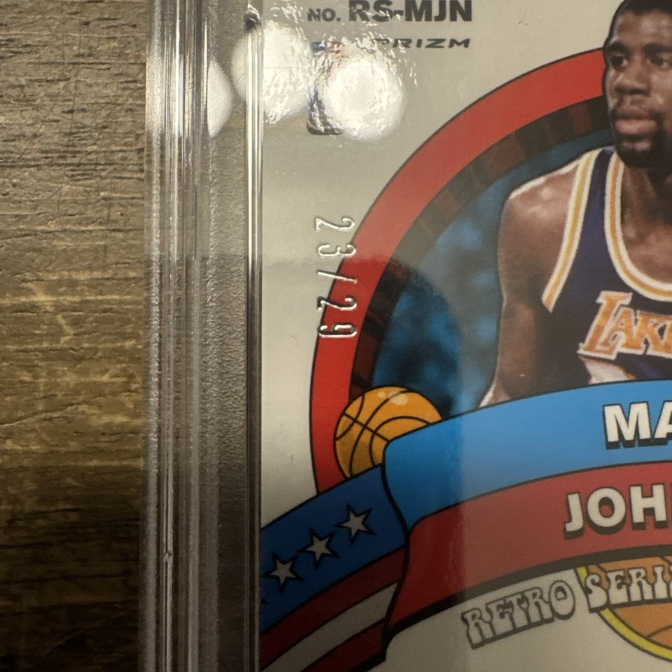 Panini Donruss Optic Magic Johnson Retro Series 2019 automático 21/29 PSA 9 Foto 3 de 3