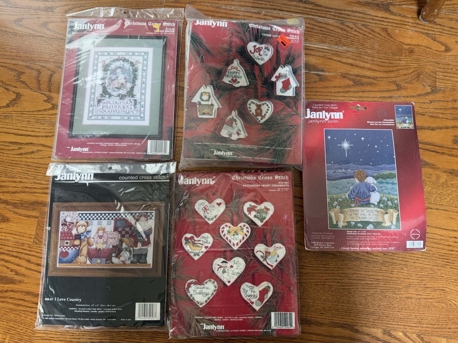 5 Unused Janlyn Christmas Vintage Needlepoint Cross-stitch K