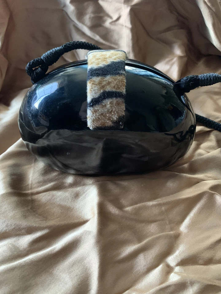 Timmy Woods Beverly Hills Handcarved Acacia Wood Purse With Leopard Print Clasp - Image 4 of 4