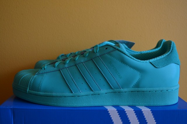 superstar mint green
