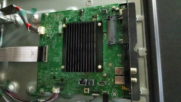 RSAG7.820.12771/ROH ZTC232GW2C0 MAIN BOARD HISENSE TV 65E7KQ PRO