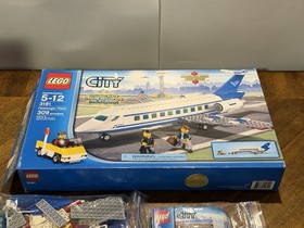 LEGO City 3181 Passenger Plane Airplane COMPLETE SET w/ Instructions / Box