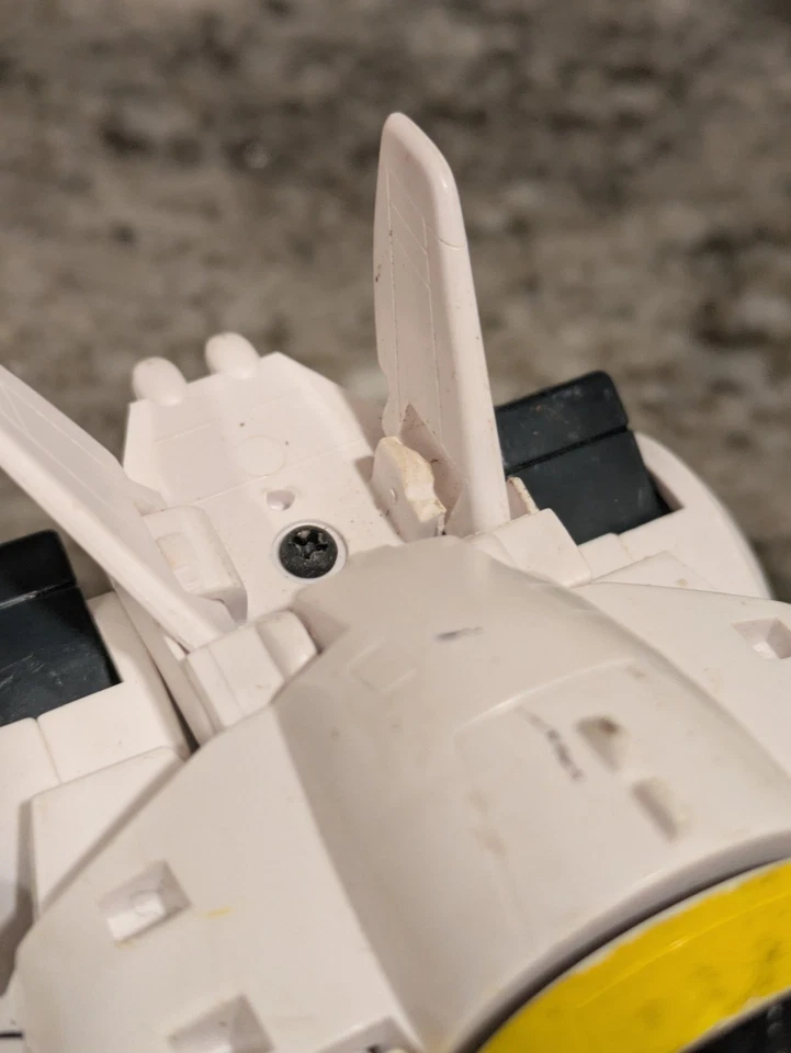 Винтажный 1985 Matchbox Robotech Rick Hunter's Veritech Fighter (Missing One Arm) - Изображение 2 из 4