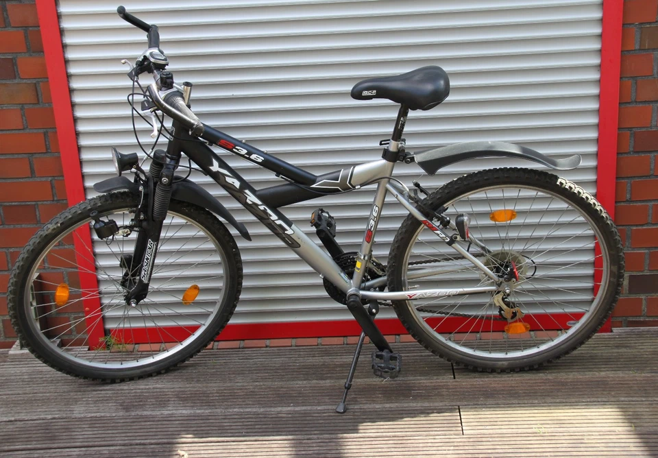 Jugend- / Kinderfahrrad, Mountenbike - mit Straßenausstattung, Rahmenhöhe 48 cm