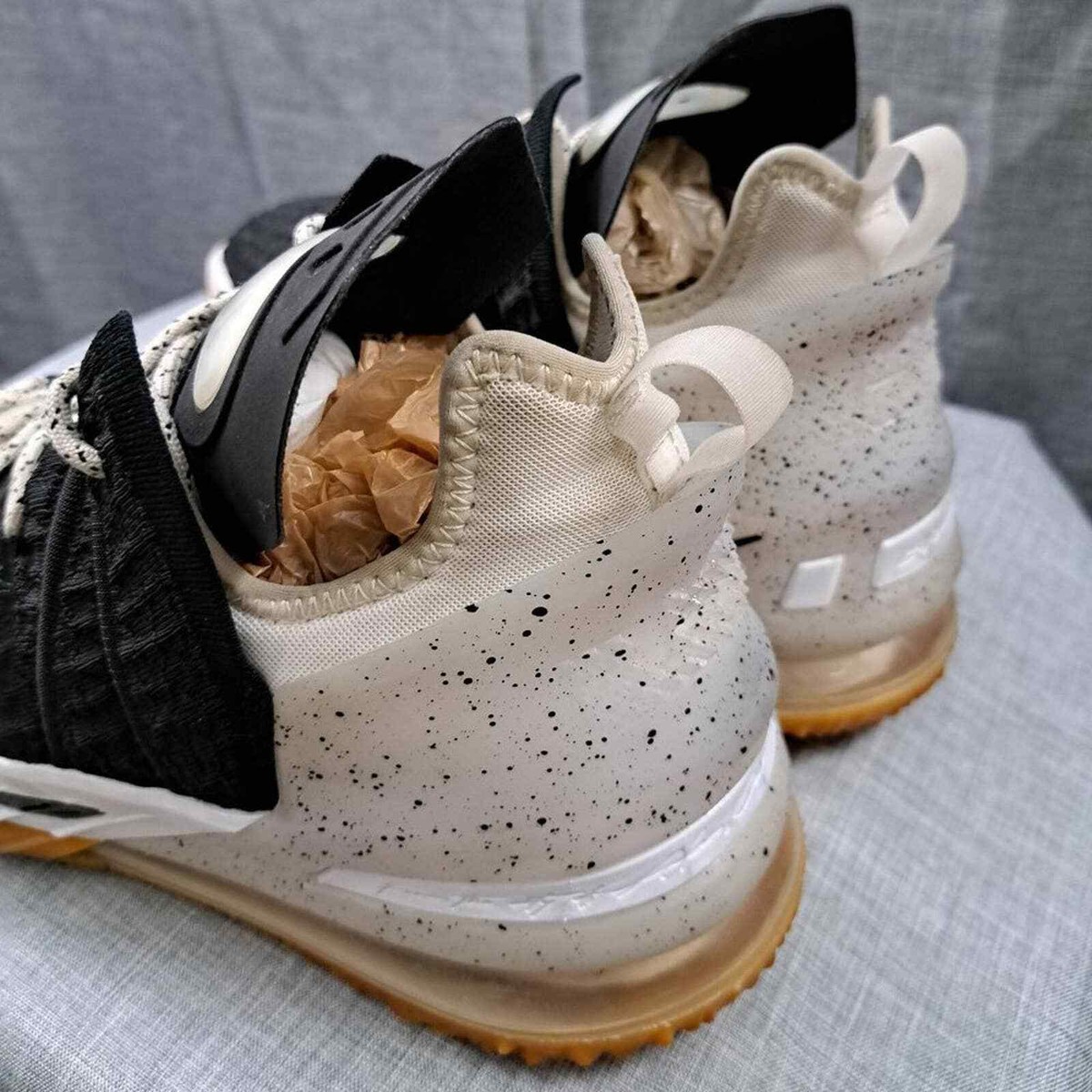 %NIKE LEBRON XVIII 18 BLACK-WHITE-GUM MED SIZE 11.5 [CQ9283-007]  A 32 NIKE LeBron 18 CQ9283 007 - Shiekh main image 4