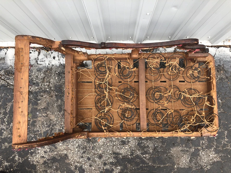 "Sofá chaise lounge para niños tallado victoriano raro 27"" X 46"" X 22""" Foto 3 de 4