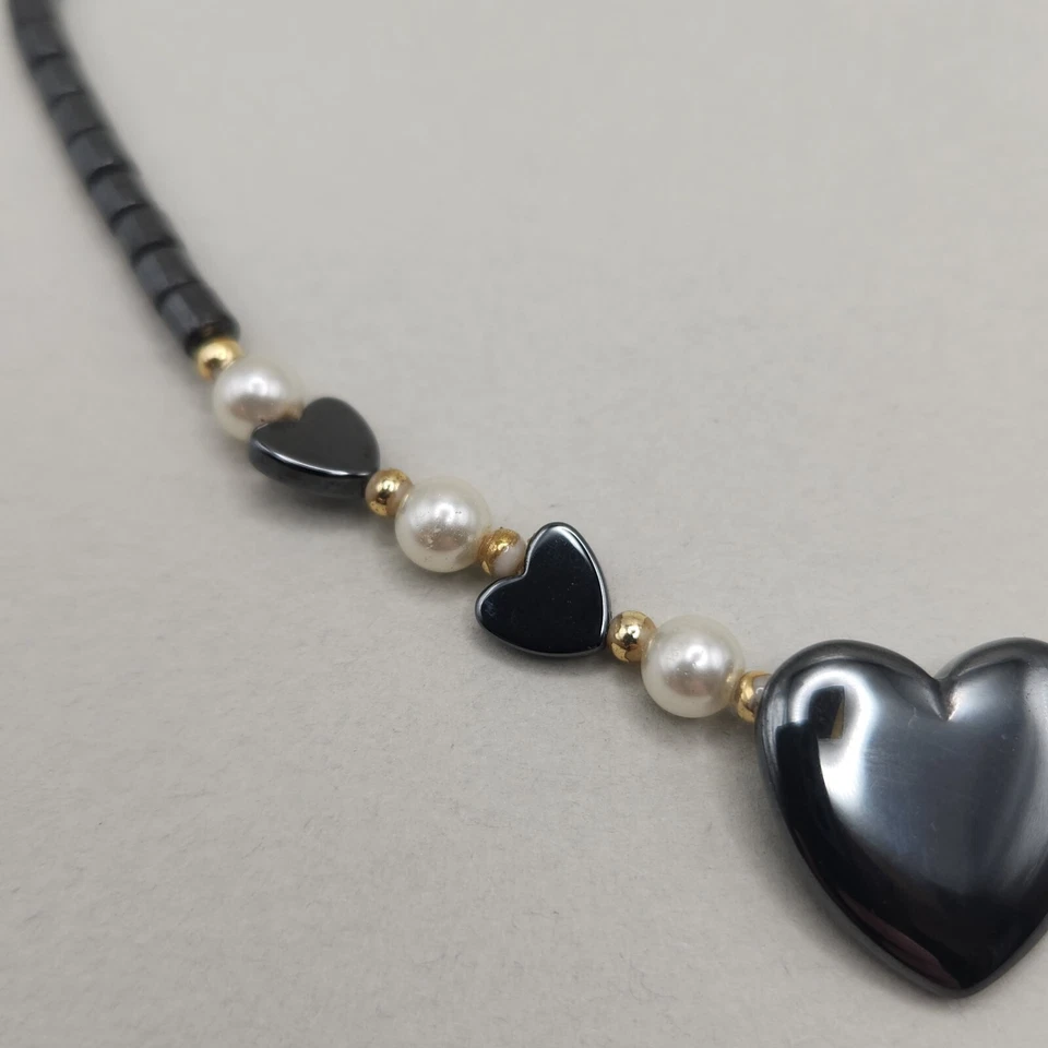 Hematite Gunmetal Gray Heart Necklace Beaded Faux Pearls Gold Tone Read 18" - Image 3 of 4