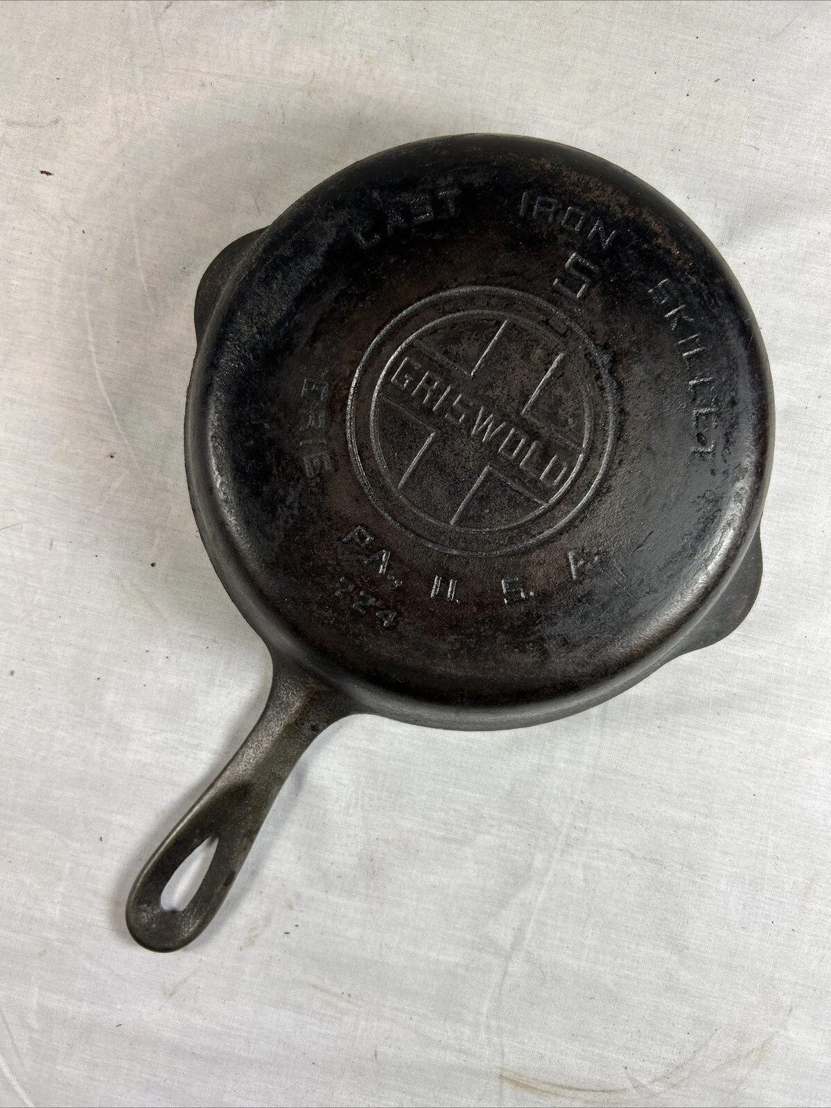 GRISWOLD CAST IRON SKILLET #5 with Large Logo Erie PA USA 724