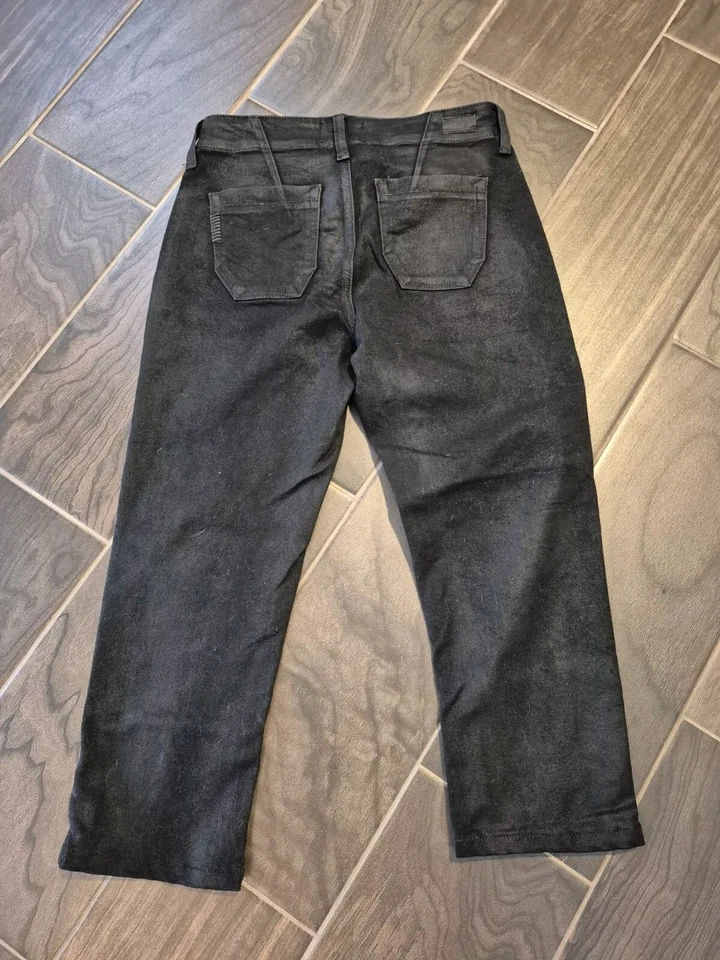 Pantalones de mezclilla para mujer Paige negros recubiertos de día talla 25 usados en excelente estado Foto 4 de 4