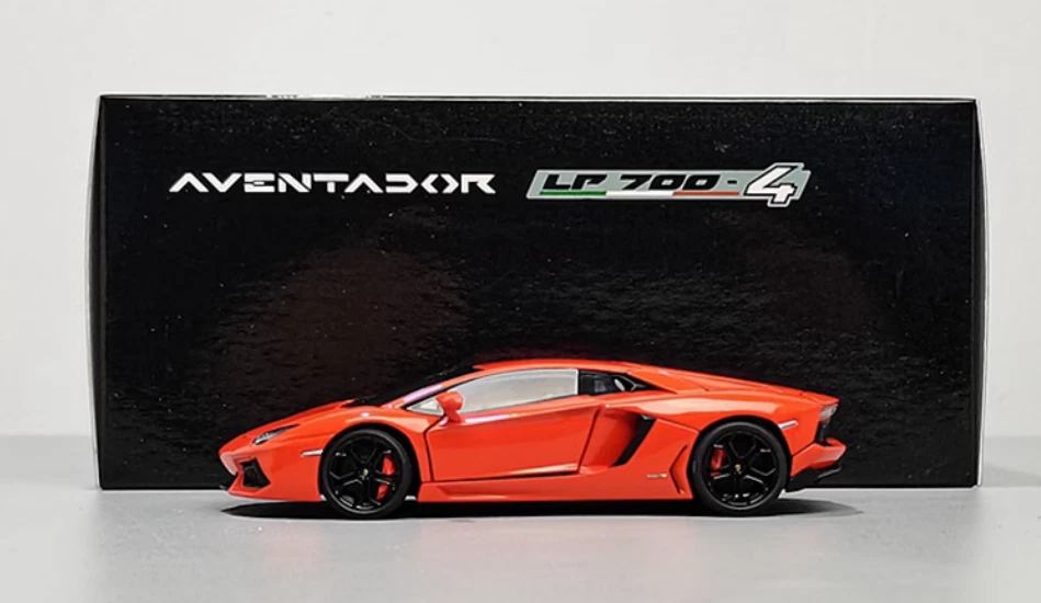 AUTOart 1/43 Alloy fully open car model Lamborghini
