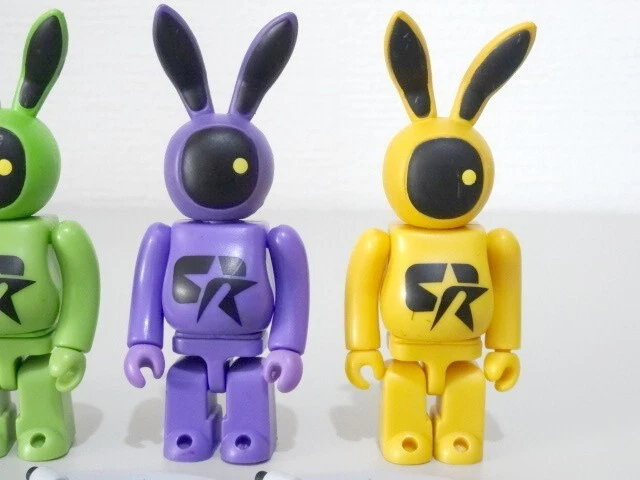 Kubrick Mayhem Rabbit Figure Set of 4pcs 2002 Revolver Medicom Toy Mayhemrabbit - Image 4 of 4