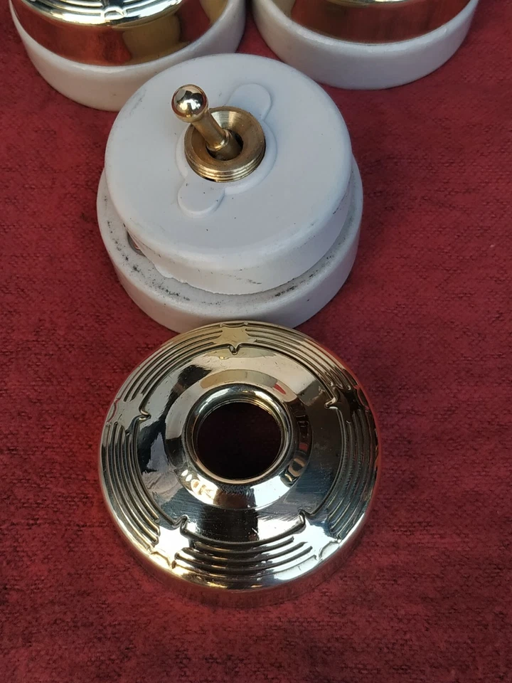 VINTAGE BRASS AND CERAMIC ROUND ELECTRIC SWITCH BUTTON SET 6 STAR DESIGN 1 WAY  — 第 4/4 张图片