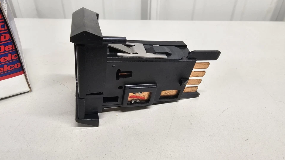 Interruptor de faro GM 1995356 1987-1988 Chevrolet Beretta Corsica OEM NOS Foto 3 de 4