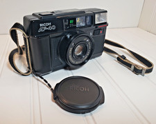 RICOH AF-40 35mm Film Camera w. Strap  Lens Cover - 38mm f/2.8 lens - FREE SHIP