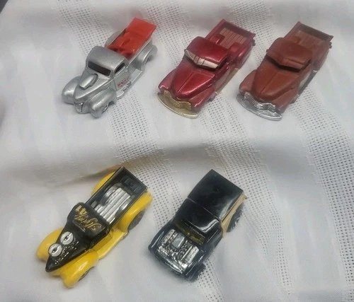 Vintage Hot Wheels 2001 La Troca Pickup Trucks, 41 Ford, Morris Wagon Lot Of 5