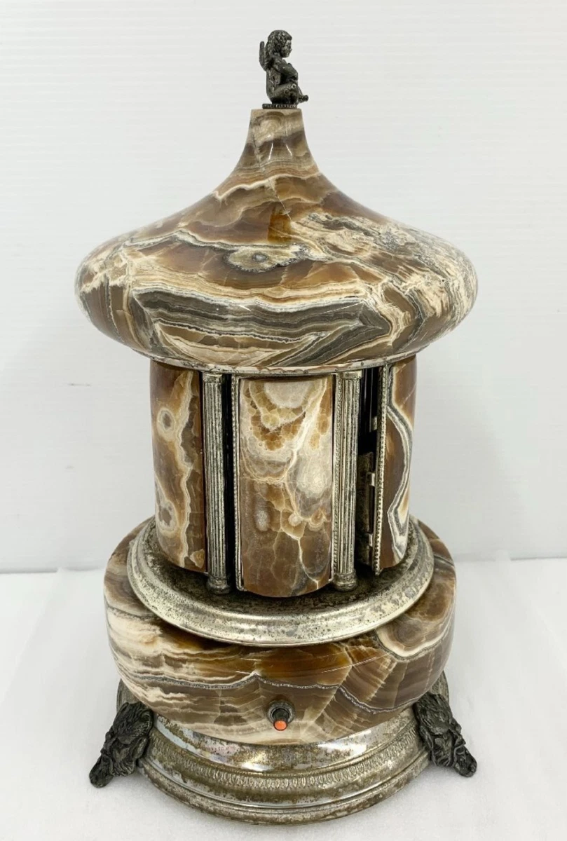 リュージュ ウィーンの森の物語　コロー　reuge Reuge Sainte Croix In Collectible Music Boxes (1940-1970) for sale