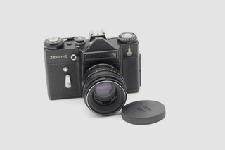 Zenit E 35mm SLR Camera Helios 44 2 58mm f/2 1980 Moscow Olympics WORKING