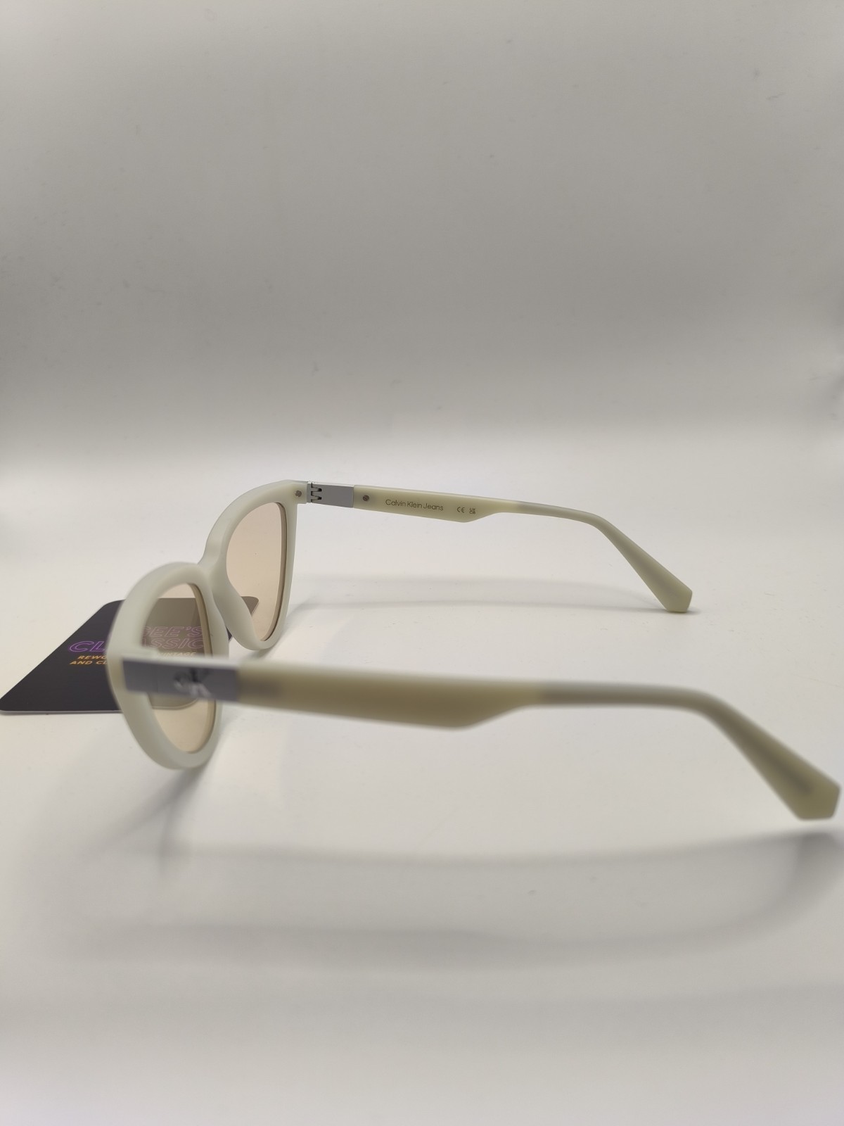 Calvin Klein White Womens Cats Eyes Sunglasses Brand New with Case image 5