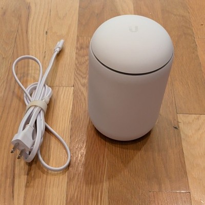 Ubiquiti UniFi Dream Machine UDM Wireless Router Security Gateway WiFi