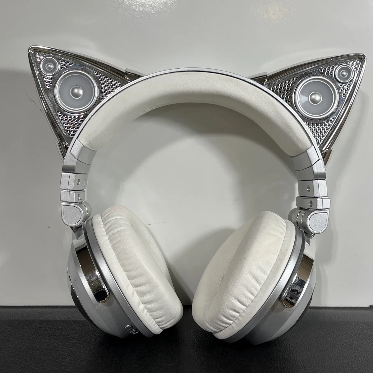Brookstone Headphones with Rotating Ear Cups for Sale | Shop New