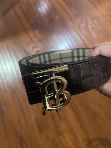 Burberry Dwustronny pasek w kratkę gruźlica brązowy / czarny rozmiar 110 pasuje do rozmiaru talii 28-34 - Zdjęcie 1 z 8