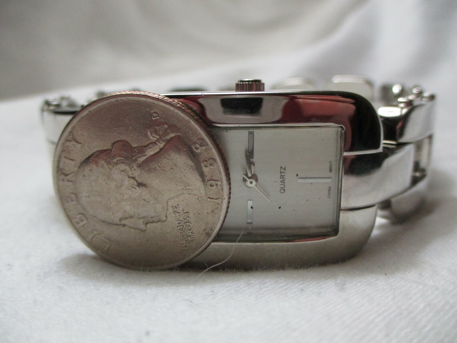 Avenue Wristwatch Rectangular White Face Silver T… - image 12