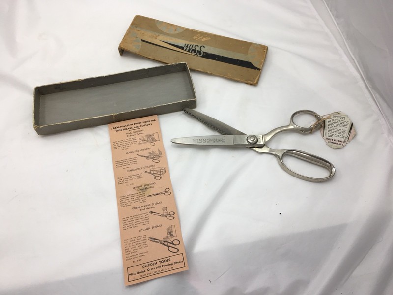 Wiss Vintage Pinking Shears Model C Made in USA Newark, New Jersey 1942