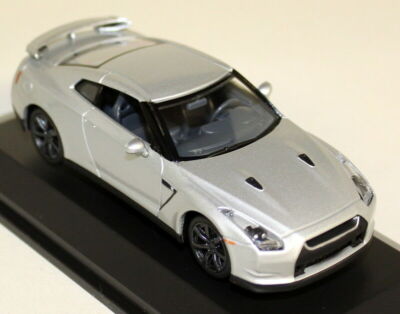 Signature 1/43 - Nissan GT-R R35 Silver Diecast model car | eBay