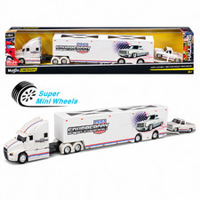 Maisto 1:64 Mack Anthem & 1987 Chevrolet 1500 Pick-Up Truck &ndash; SQUAREBODY USA