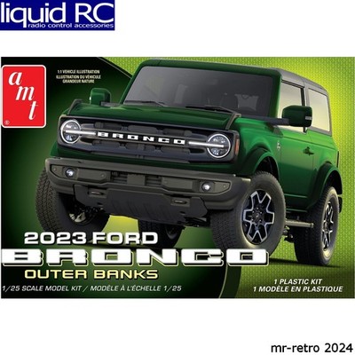 AMT 1345M 1/25 2023 Ford Bronco Outer Banks Plastic Model Kit