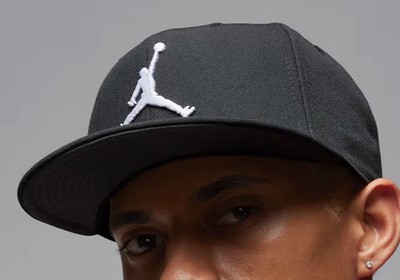 【used】NIKE JODAN キャップ ブラック フェード ヴィンテージ Jordan Jumpman Pro Adjustable Cap Black/Anthracite Mens FV5296-010