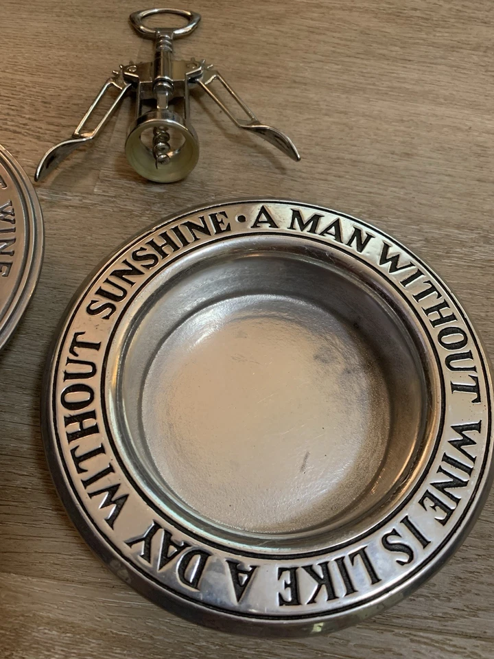 PAR WILTON & LEONARD~COPOS DE GARRAFA DE VINHO DE ESTANHO~COM EXTRATOR DE CORTIÇA DE GARRAFA DE VINHO~VNC - Imagem 2 de 4