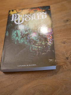 Dungeon World (Powered by the Apocalypse) Fantasy GRW