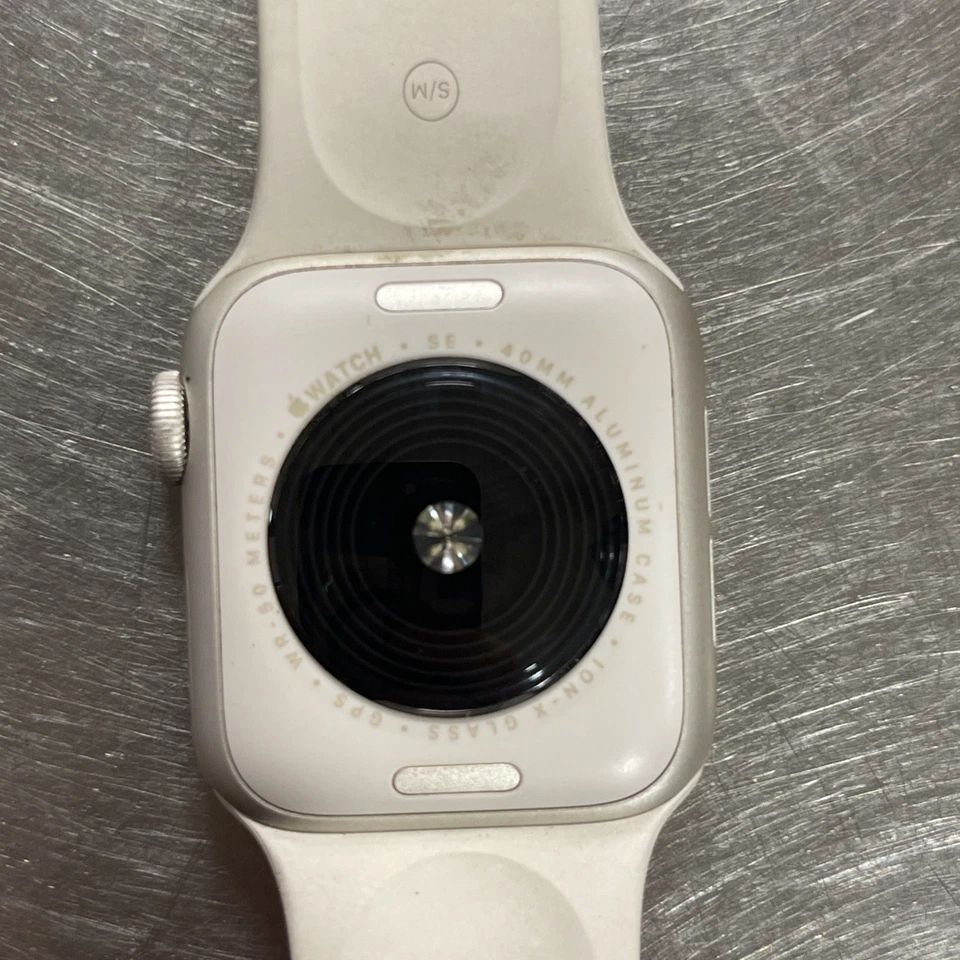 GPS Only Apple Watch SE 2nd Gen 40MM Starlight Aluminum A2722 - Image 3 of 4
