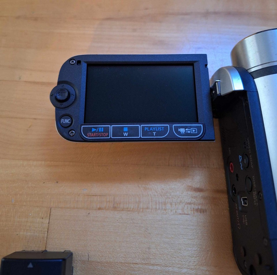 Canon FS20 Digital Video Camcorder 2000X Digital Zoom eBay